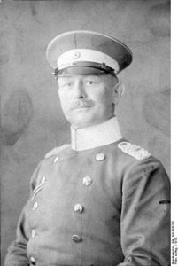220px-Bundesarchiv_Bild_183-R05765,_Paul_Emil_von_Lettow-Vorbeck